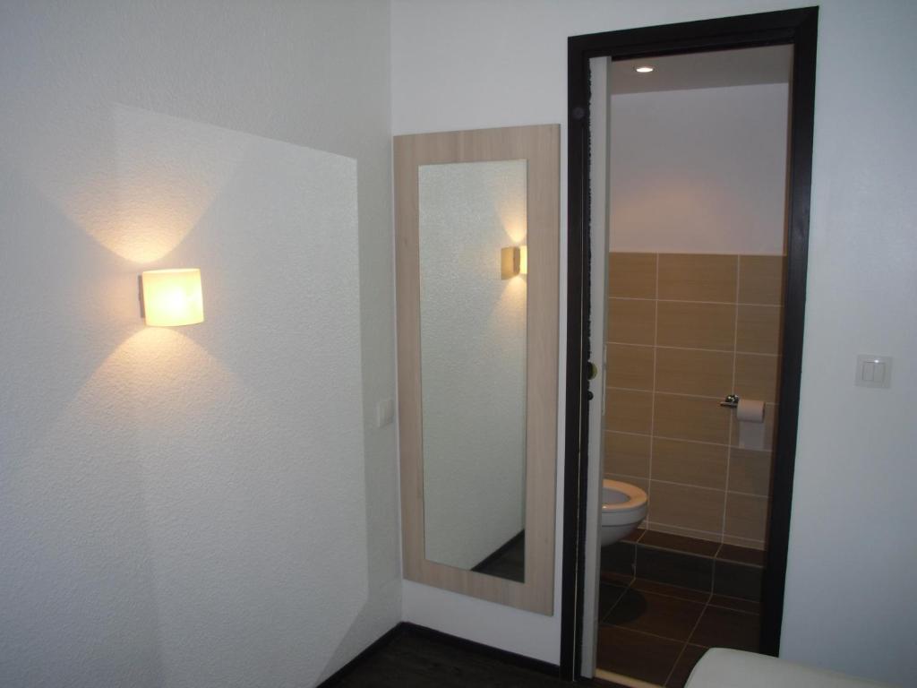 Hotel Paradise Vitrolles  Room photo